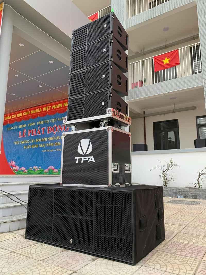 Cho thuê âm thanh sự kiện với hệ thống loa sân khấu trọn gói chất lượng tại HCM.