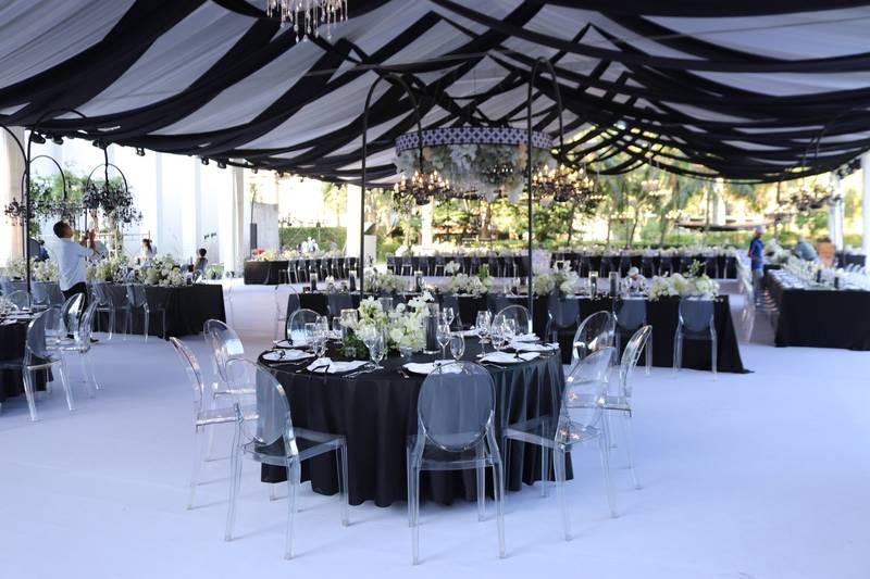 Cho thuê bàn ghế sự kiện giá rẻ tại TP.HCM với không gian tổ chức sang trọng và hiện đại.