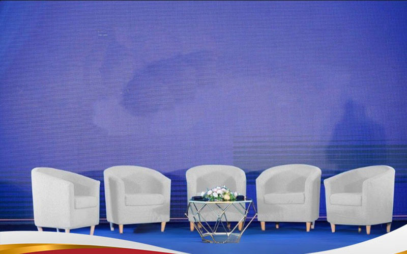 Bộ ghế sofa màu xám trong sự kiện hội thảo