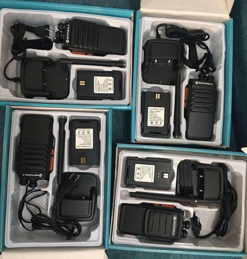 Cho thuê bộ đàm sự kiện giá rẻ, chuyên nghiệp HCM với bộ đàm Motorola đầy đủ phụ kiện.