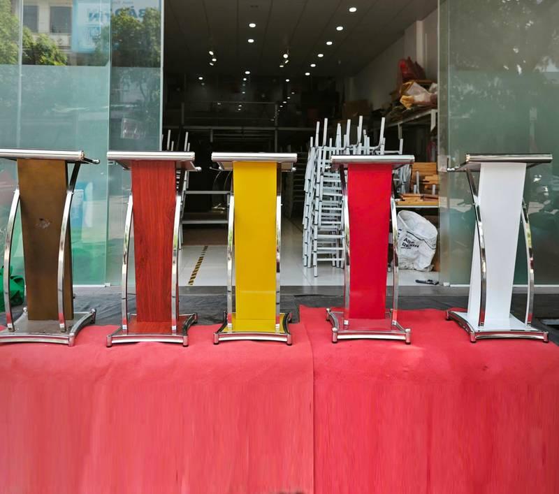 Cho thuê bục phát biểu Mica, Gỗ đẹp đa dạng mẫu mã tại HCM.