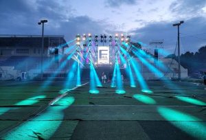 Cho thuê đèn sự kiện với hệ thống đèn sân khấu, par led, moving beam giá rẻ chiếu sáng chuyên nghiệp.