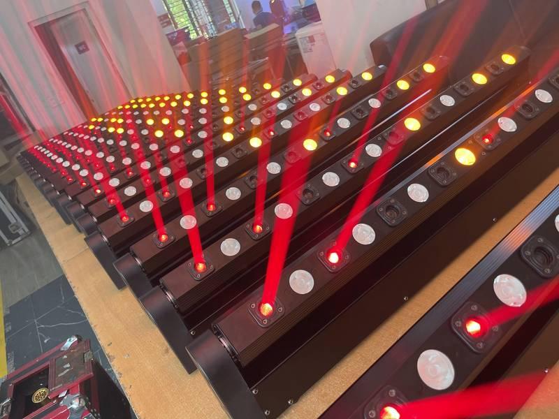 Cho thuê đèn sự kiện với đèn sân khấu par led và moving beam giá rẻ chiếu sáng nổi bật.