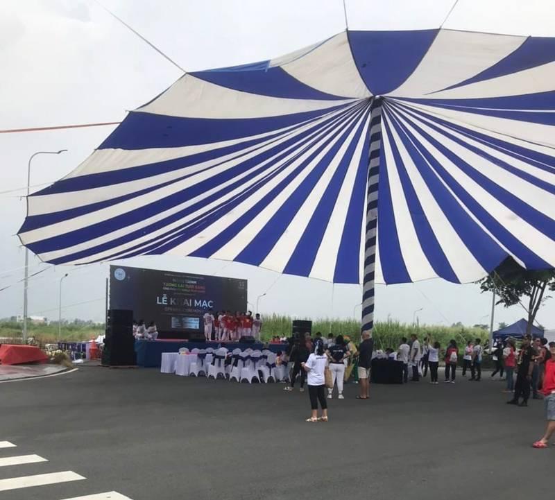 Dù che sự kiện ngoài trời lớn, chuyên cho thuê dù sự kiện giá rẻ tại HCM.