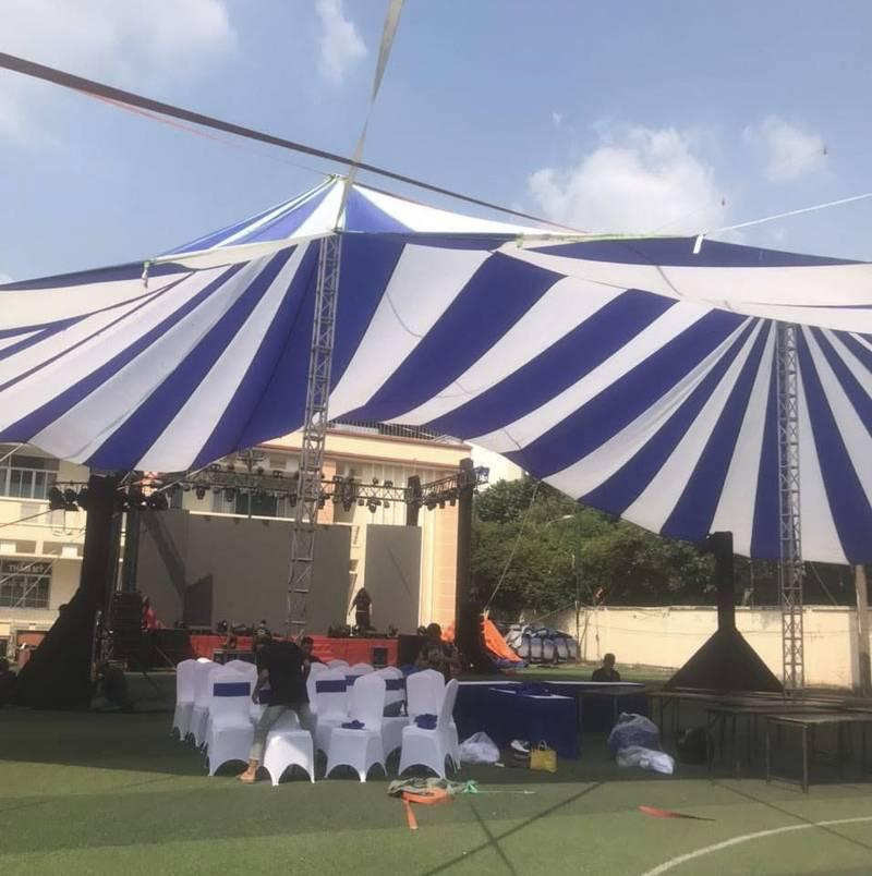 Cho thuê dù sự kiện che nắng ngoài trời giá rẻ HCM với không gian tổ chức rộng lớn.
