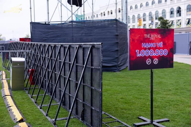 Cho thuê hàng rào sự kiện với rào chắn an ninh giá rẻ HCM đảm bảo an toàn khu vực sự kiện.