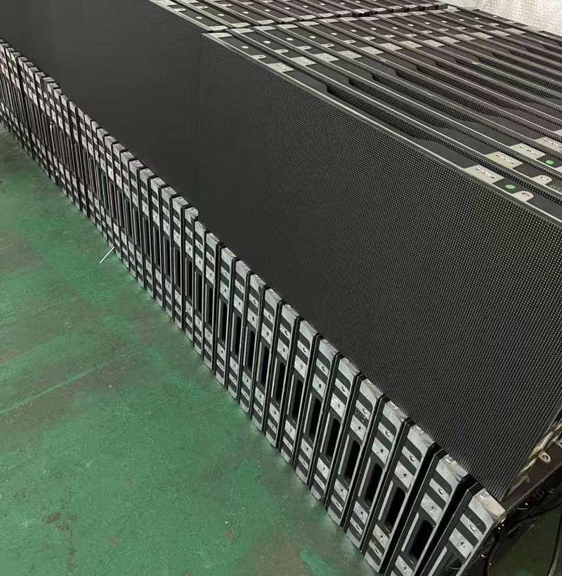 Cho thuê màn hình led sự kiện HCM giá rẻ với thi công nhanh, chuẩn xác từng tấm.