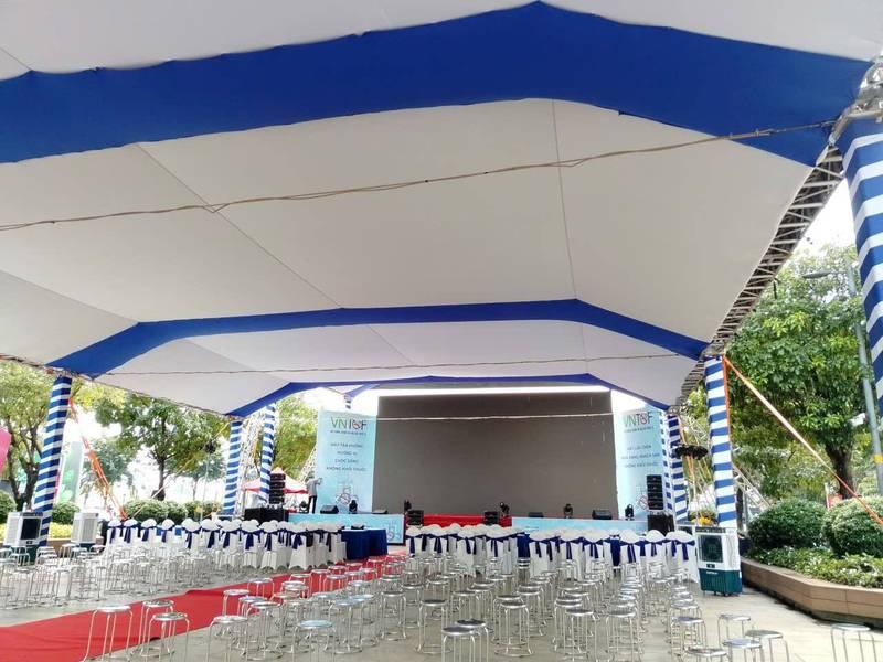 Cho thuê nhà bạt sự kiện không gian rộng, nhà bạt không gian HCM giá tốt chuẩn bị tổ chức sự kiện ngoài trời.