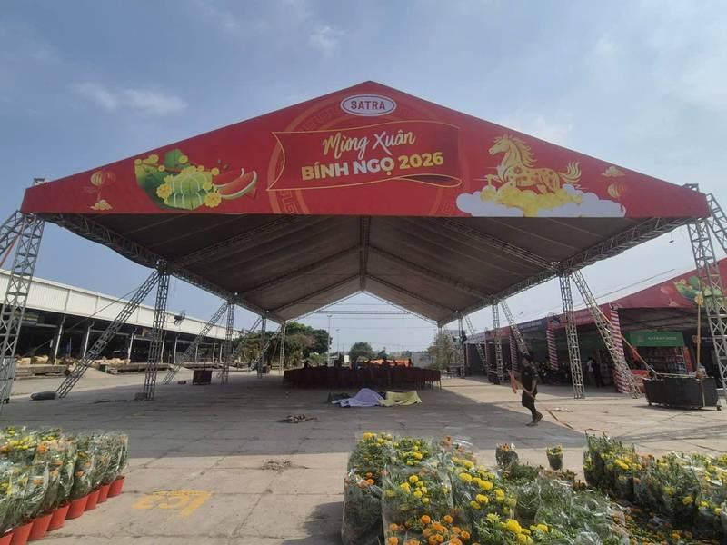 Cho thuê nhà bạt sự kiện không gian rộng lớn chuẩn bị cho chương trình Mừng Xuân Bình Ngọ 2026 tại HCM giá tốt.