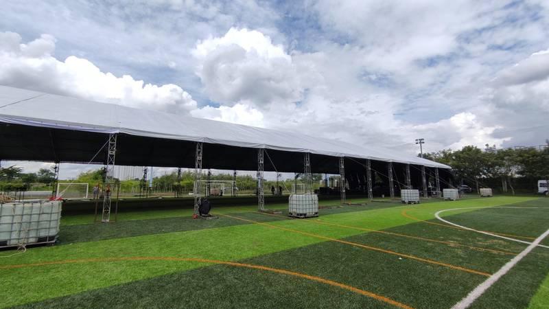 Cho thuê nhà bạt sự kiện không gian rộng trên sân cỏ, nhà bạt không gian HCM giá tốt.