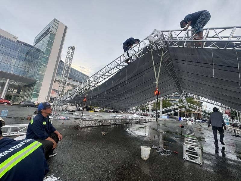 Cho thuê rạp sự kiện với đội ngũ lắp dựng khung rạp sự kiện trọn gói tại HCM.