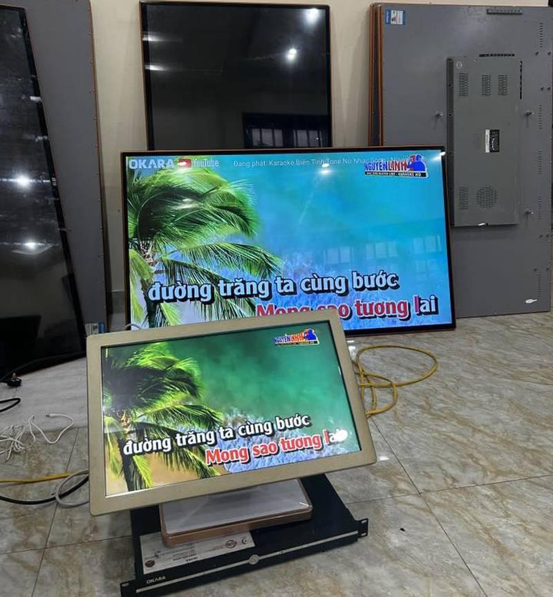 Cho thuê tivi sự kiện với màn hình lớn dùng cho karaoke và trình chiếu.