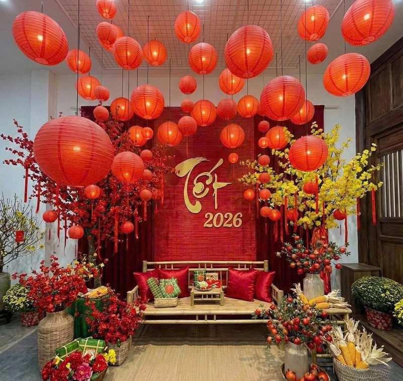 Dịch vụ trang trí Tết với thi công tiểu cảnh Tết trọn gói tạo không gian ấm cúng và rực rỡ.