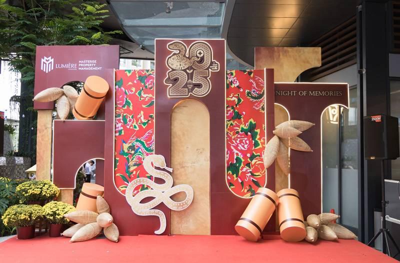 Tiểu cảnh Tết sang trọng với dịch vụ trang trí Tết và thi công tiểu cảnh Tết trọn gói.