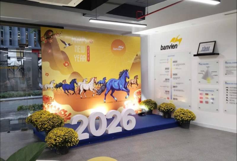 Thi công backdrop sự kiện trọn gói với thiết kế 2026 và giao nhanh trong 1 ngày.