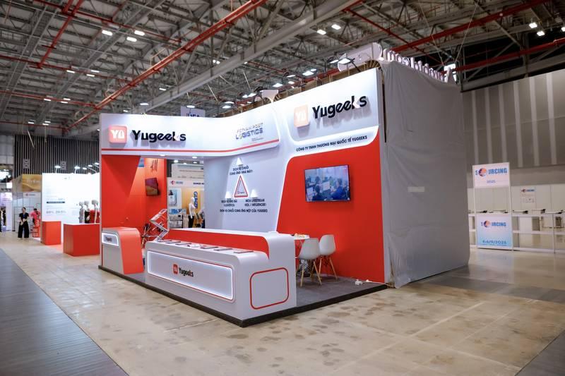 Thi công booth sự kiện trọn gói giá tốt tại HCM với thiết kế hiện đại, chuyên nghiệp.