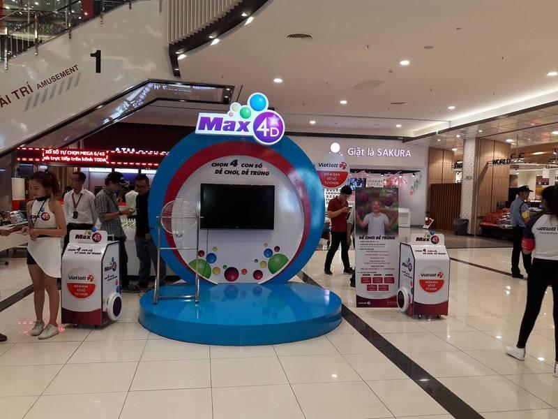 Thi công booth sự kiện Max 4D tại trung tâm thương mại với thiết kế trọn gói giá tốt HCM.