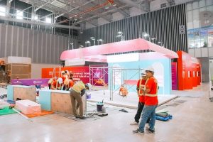 Thi công gian hàng triển lãm hội chợ chuyên nghiệp với dịch vụ thiết kế thi công gian hàng triển lãm, hội chợ trọn gói uy tín TPHCM.