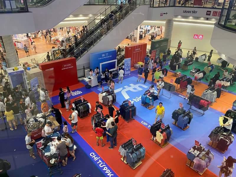 Tổ chức activation trọn gói tại sự kiện bán hàng trong trung tâm thương mại, dịch vụ agency activation uy tín.