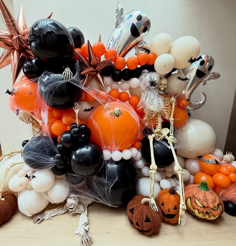 Trang trí bóng bay và mô hình Halloween độc đáo cho tổ chức sự kiện Halloween trọn gói HCM.